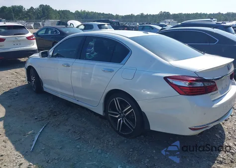 2016 Honda Accord Touring из США, поврежденный, VIN 1HGCR3F93GA016046